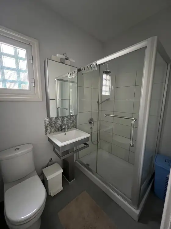 Bathroom before renovation in Chlorakas